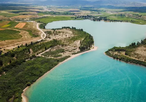 Oraș medieval, pierdut de secole, descoperit de arheologi sub apele lacului Issyk-Kul din Kirghizstan