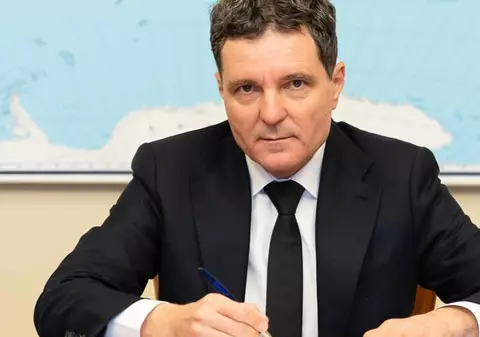 De ce Nicușor Dan nu are o viziune democrată asupra serviciilor de informații 