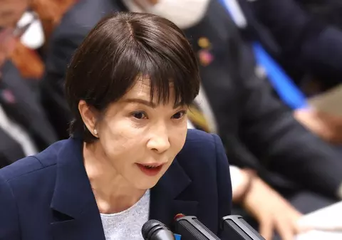 China începe exerciții militare cu foc real și ia măsuri împotriva Japoniei, care a mobilizat avioane militare. Premierul chinez refuză să se întâlnească cu Sanae Takaichi