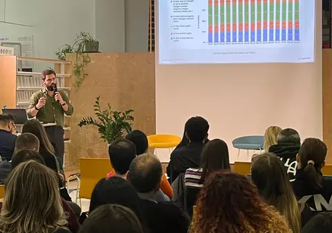 Upswing lansează playbookul de GEO (Generative Engine Optimization): cum rămân vizibile brandurile în era AI 