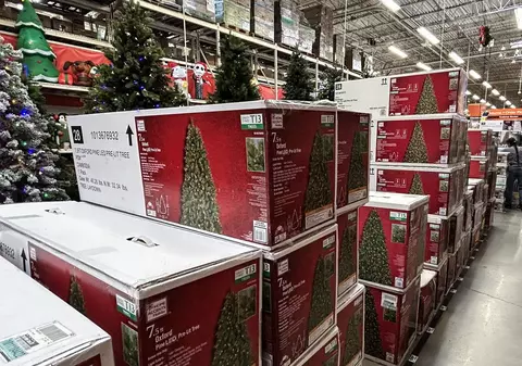 O mie de miliarde de dolari: suma imensă pe care americanii vor să o cheltuiască de sărbători, în ciuda paraliziei bugetare record