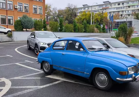 Mașina cunoscută ca „Micuța Lacrimă” a ajuns la RAR București: „Nu ați văzut prea multe astfel de modele în trafic”