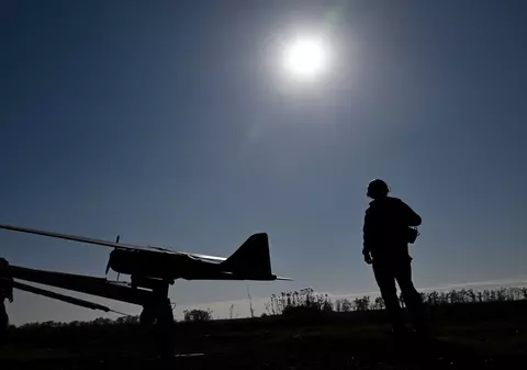 Rușii sunt pe cale să încercuiască orașul strategic Pokrovsk. Volodimir Zelenski spune că vremea rea ​​favorizează ofensiva și recunoaște o situație „dificilă”