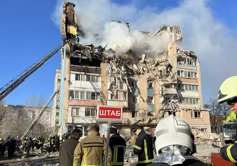 Zeci de oameni au fost uciși în propriile apartamente, în urma unui atac aerian sălbatic al rușilor asupra orașului Ternopil