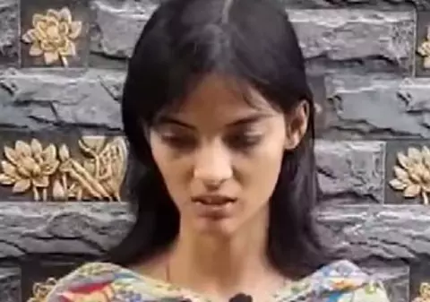 O tânără s-a căsătorit cu trupul logodnicului ei, care fusese ucis de rude, în India: „Iubirea noastră este nemuritoare”