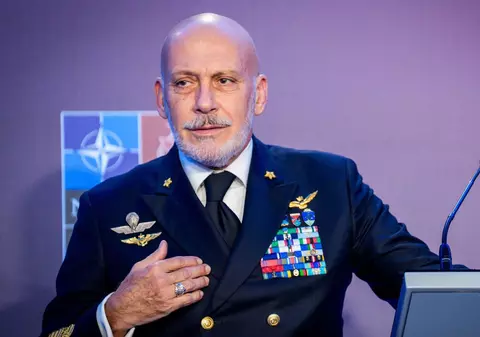 Șeful Comitetului Militar al NATO sugerează posibilitatea lansării unor lovituri preventive împotriva Rusiei. Reacția Moscovei