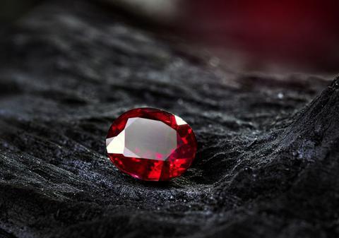 Ce înseamnă când visezi rubin