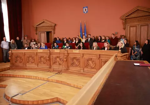 Documentarul Recorder - Justiție capturată. Tot ce s-a întâmplat la conferința de presă CAB. Peste 500 de oameni protestează acum în Piața Victoriei din București