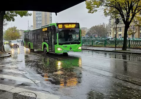 Aer ca la munte în București: calitatea aerului, la nivel de zone montane, după incendiu în Sectorul 6 și valuri de poluare