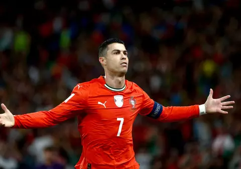 Cristiano Ronaldo a fugit din Arabia Saudită după ce ambasada SUA din Riad a fost lovită de drone. Fotbalistul a părăsit țara într-un avion privat   