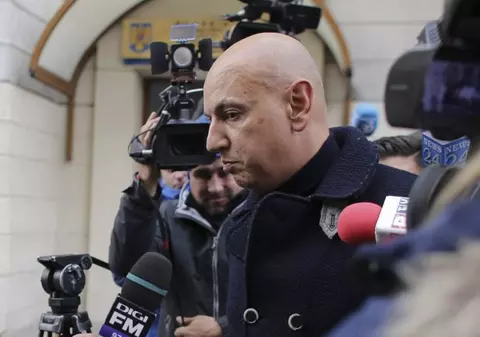 Înalta Curte l-a scăpat și pe Lucian Duţă, fost președinte al CNAS, de închisoare. Era condamnat pentru o mită de 6,3 milioane de euro