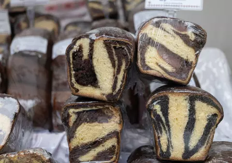 Cât costă un cozonac în decembrie 2025. Variante surprinzătoare propuse de bucătarii și cofetarii români