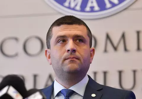 Radu Miruţă a ieșit să facă pârtie, de frica bârfelor: „Ninge cam încontinuu”