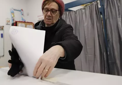 Mesajul lui Ilie Bolojan cu 5 ore înainte de închiderea urnelor: „Votați oameni pricepuți și corecți”