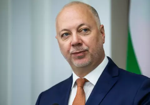 Tot guvernul bulgar a demisionat după săptămâni de proteste stradale