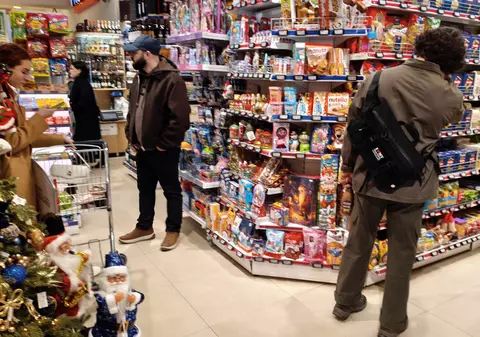 Prețurile la alimente și băuturi în supermarketurile din Armenia. Cât costă la Erevan un kilogram de cartofi sau o sticlă de vin local 