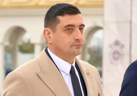 Un membru AUR dintr-o secție de votare din Buzău a lovit un jurnalist cu mașina. Partidul lui George Simion: „Oamenii sunt obosiți, stresați”