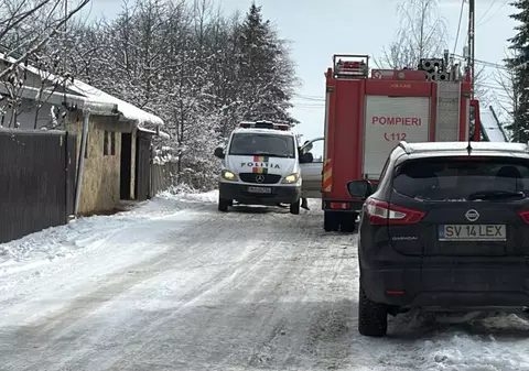 Primarul unei comune din Suceava și-a amenințat concubina cu pistolul: polițiștii caută arma în cabană