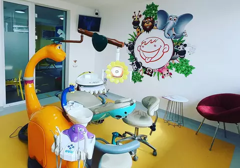 Cabinetele stomatologice tematice pentru copii - un antidot jucăuș împotriva fricii de dentist