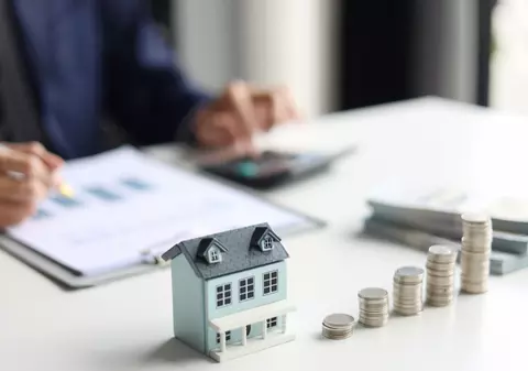 Bucureştenii, ilfovenii, timişorenii şi clujenii sunt românii care au luat cele mai multe credite ipotecare în 2025