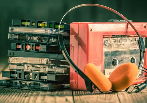 Casetele audio valorează astăzi o avere, iar unele se vând cu mii de euro. Verificați dacă le aveți în casă