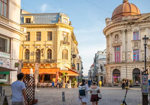 Un blogger francez a vizitat Bucureștiul, s-a cazat în Centrul Vechi și apoi a explicat de ce nu ar mai veni niciodată aici