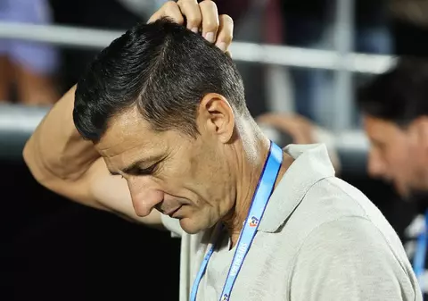 Rapid a pierdut acasă cu U Cluj, 0-2: A patra înfrângere în Giulești