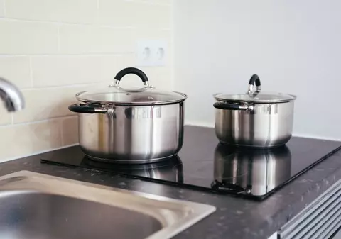 Cum să te asiguri că plita electrică este potrivită pentru o familie cu copii