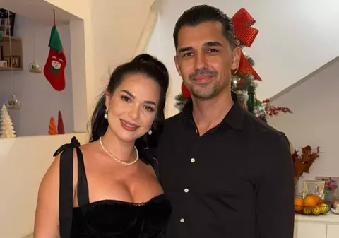 Deea Maxer și iubitul se mută în casă nouă. Anunțul făcut de artistă depre Constantin Cataramă. „Împreună avem patru copii”