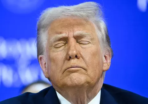 Bun, punem cazul că Trump e dement, restul lumii ce scuză are?!  