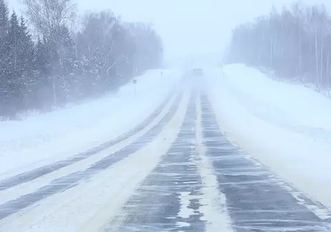 Avertisment IGSU pentru românii care pleacă la drum pe timp de viscol: Verificați sistemul de încălzire al mașinii