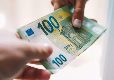 Bulgaria introduce reguli stricte la schimbul de leva în euro în oficiile poștale