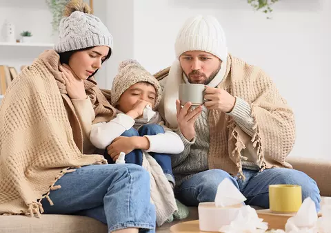 Gripa A, gripa B sau COVID-19? Diferențele dintre ele explicate de medici infecționiști