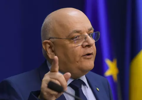 Raed Arafat insistă ca accesul copiilor şi adolescenţilor la reţelele de socializare să fie limitat: Suntem la ceasul al 12-lea