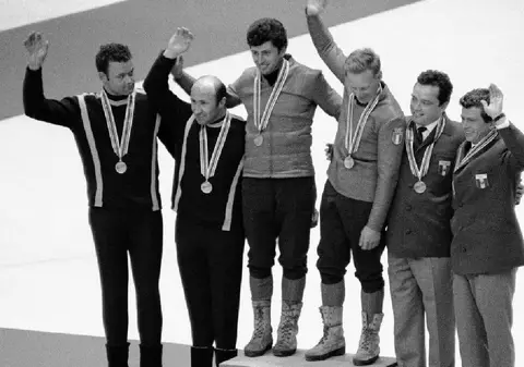 Palmaresul „tricolorilor” la Jocurile Olimpice de iarnă. Bronzul boberilor Ion Panțuru și Nicolae Neagoe și locul 4 la sanie 2 pentru Ioan Apostol și Liviu Cepoi