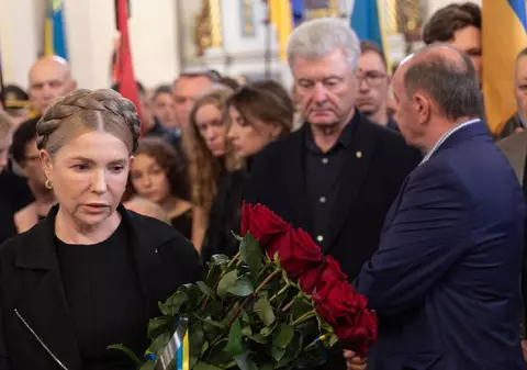 Iulia Timoșenko, acuzată de mită pentru voturi în parlamentul ucrainean, cercetată de procurorii anticorupție: „Au sosit în cinci microbuze”