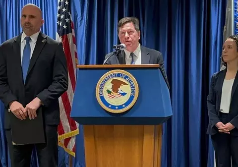 Cine este Jay Clayton, procurorul care îi acuză de narcoterorism pe Maduro și soția sa