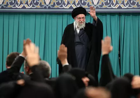 Hackerii au atacat televiziunea de stat din Iran și au difuzat mesajul prințului exilat