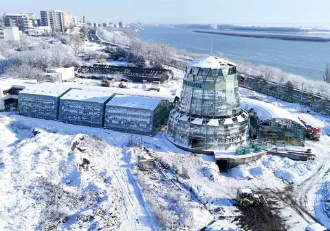 Atracție nouă la Grădina Botanică din Galați: un lift va duce vizitatorii la 20 de metri deasupra serei tropicale