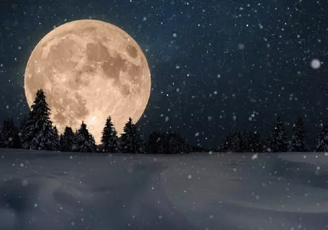 Luna Plină din Leu pe 1 februarie. Ce aduce Luna Zăpezii