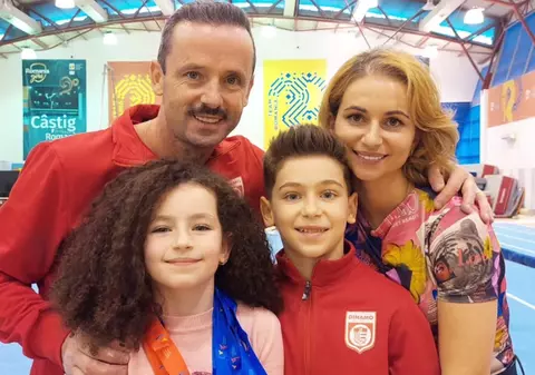 Afecțiunea de care suferă fiica lui Marius Urzică. Simona, dezvăluiri în lacrimi la Power Couple România: „Este operată pe urechiușa stângă”