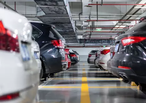 Ce este „mouse jacking”, tehnica prin care hoții fură mașini. Totul durează doar câteva minute