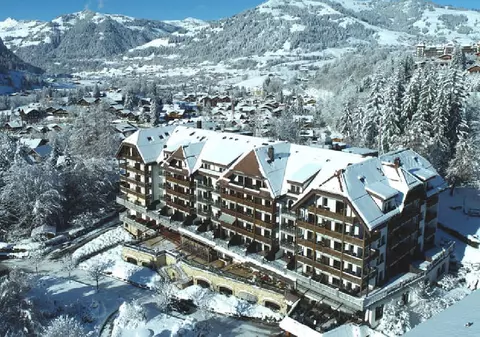 Cele mai luxoase hoteluri care se vor deschide în 2026: „Refugii de vis”