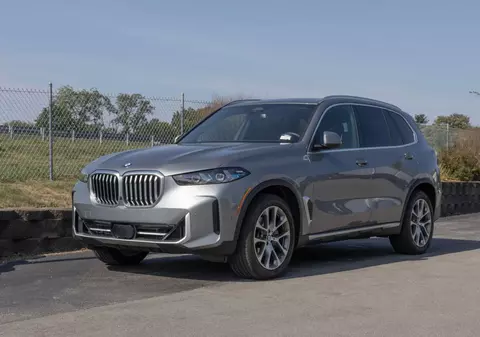 Număr record de mașini BMW cumpărate de români, în 2025: care au fost cele mai vândute modele