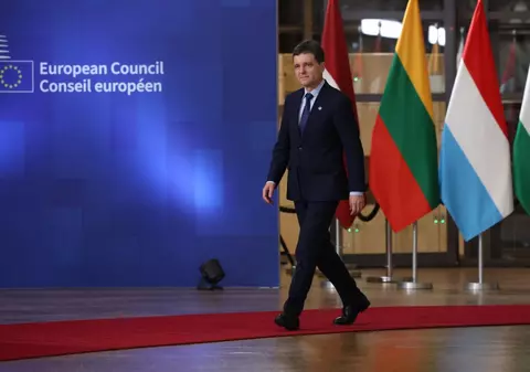 Nicușor Dan anunță că UE se solidarizează cu Danemarca și Groenlanda și va investi în apărarea zonei, iar decizia a fost unanimă