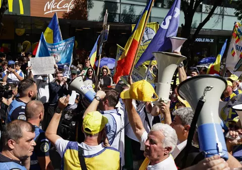 Studenții se alătură sindicatelor din educație la protestul din 4 februarie