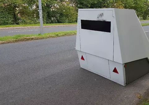 Șoferi amendați pentru viteză cu aproape 2.800.000 de euro, prinși de 15 de radare într-un singur oraș german