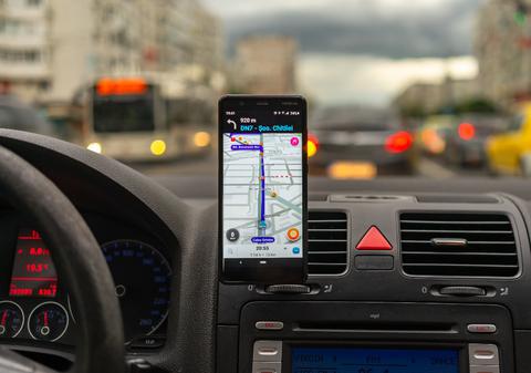 Şoferii cu permis auto pentru categoria B vor putea conduce şi alte tipuri de maşini