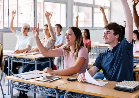 Etapa de înscriere pentru pilotarea planurilor-cadru alternative s-a încheiat. 28 de licee din 15 județe vor livra elevilor o educație ca-n afară