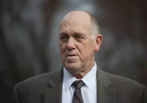 Cine este Tom Homan, oficialul trimis de Trump la Minneapolis după uciderea unui cetățean american